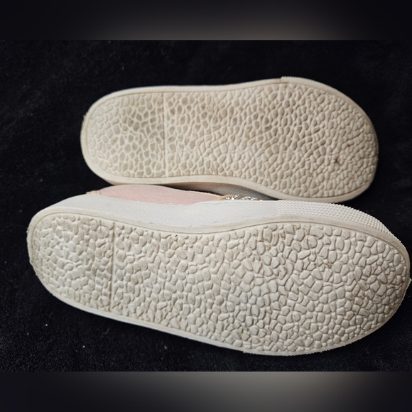 Super cute pink with rhinestones. Slip-On Sneakers Stuart Weitzman kids size 10 - Picture 5 of 8